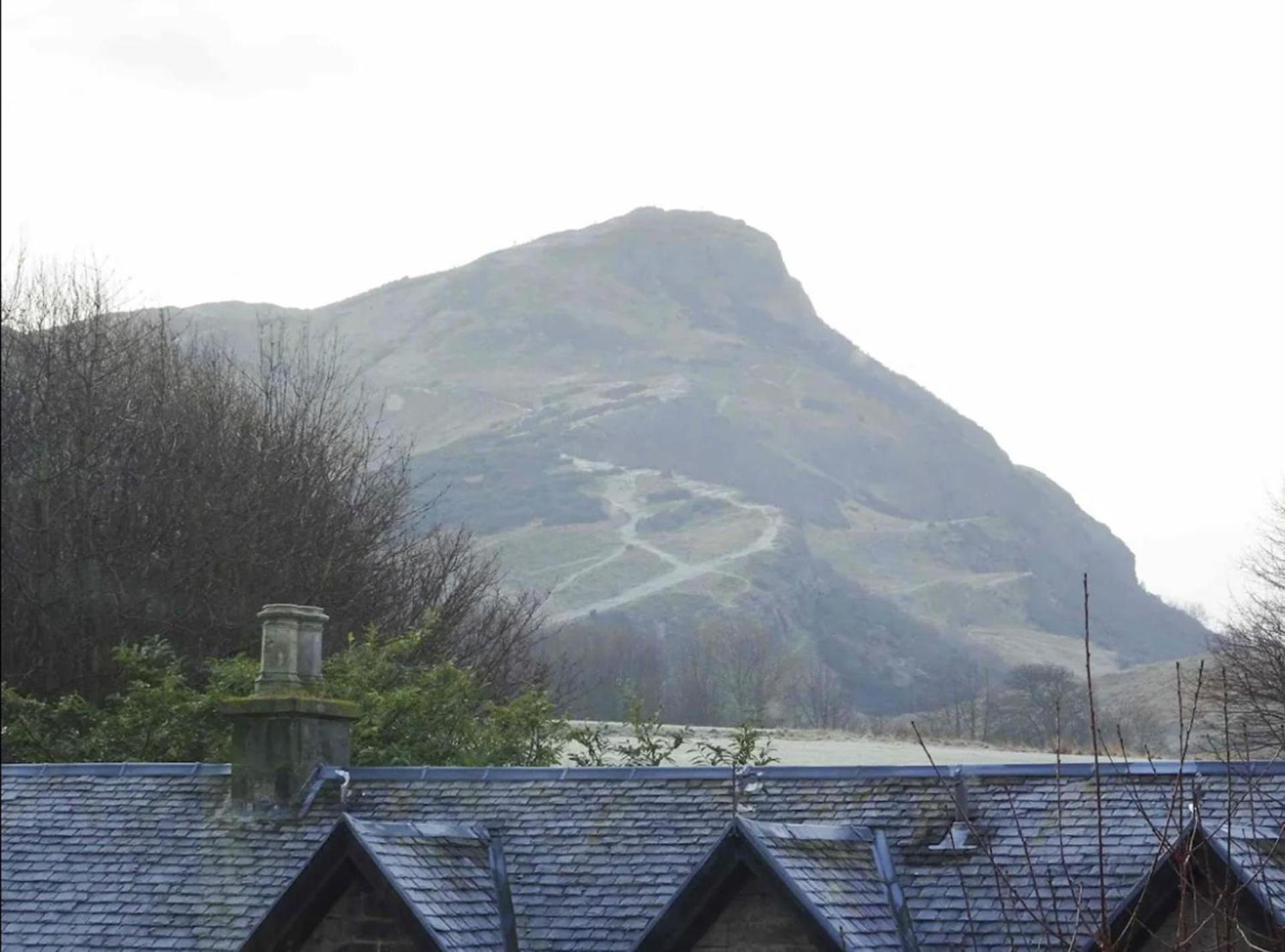 Edinburgh Stunning View Apartment 2 Bedrooms ภายนอก รูปภาพ